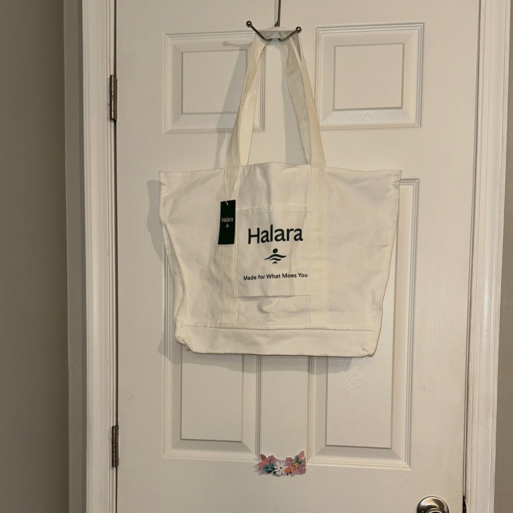 HALARA Cream Tote Bag